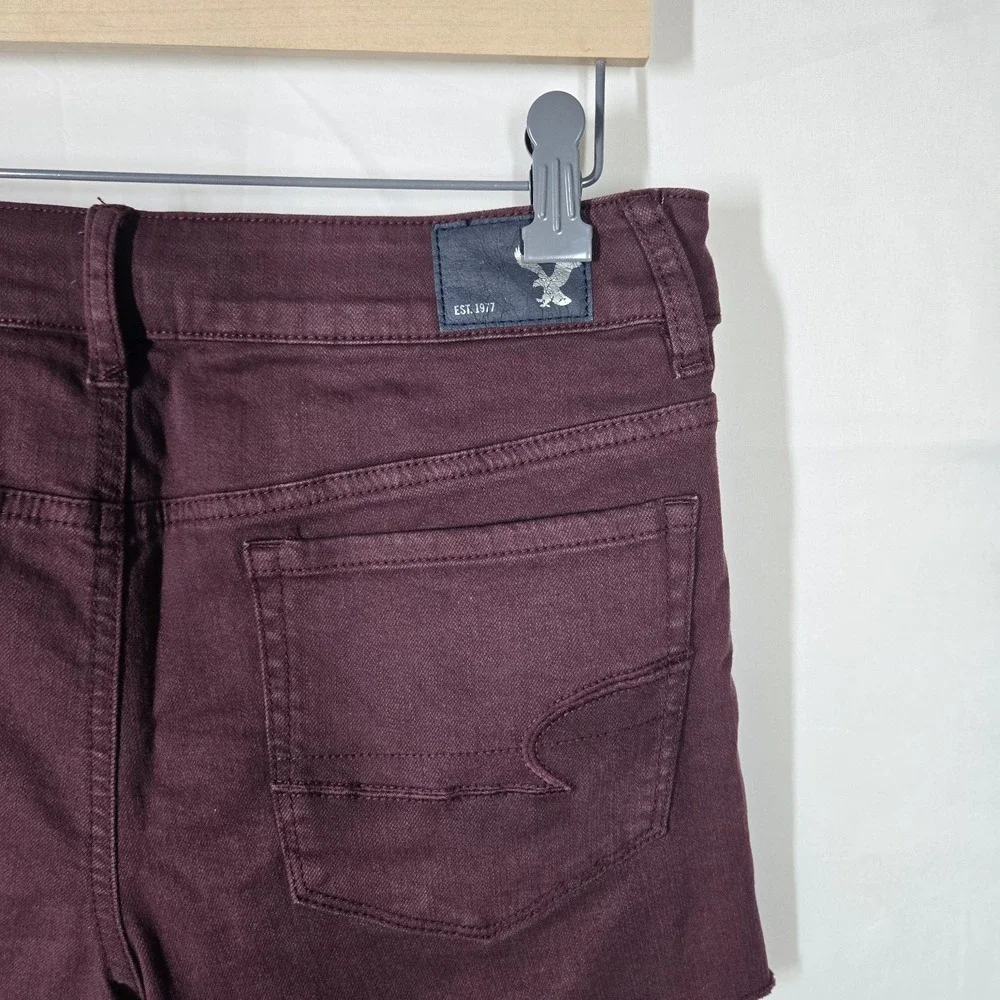 American Eagle Hi-Rise Shortie Women's Size 8 Maroon Denim Shorts Super Super...
